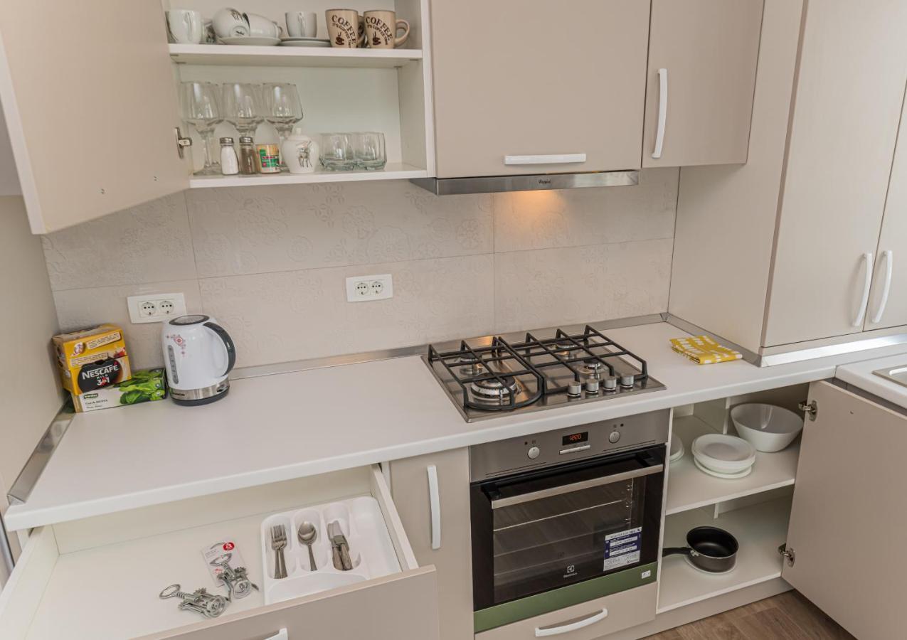 Coresi Modern Apartment 브라쇼브 외부 사진